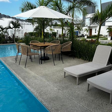 Casa Comoda Con Piscina Naranjo Dış mekan fotoğraf